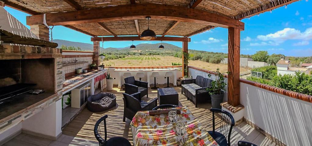 Bed and Breakfast Mari & Monti Giba Exterior foto